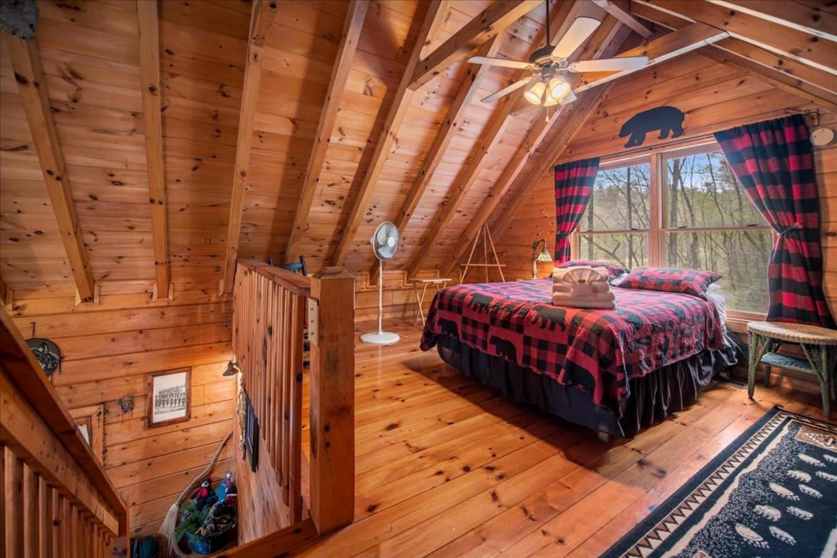 Cozy Cabin Beside Briar Creek, Fire Pit, Wifi Villa Ellijay Dış mekan fotoğraf